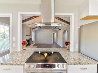 10435 Shell Rock Rd, La Porte, TX 77571