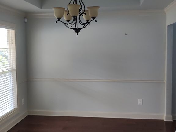 4th image of 306 Evesham Ave