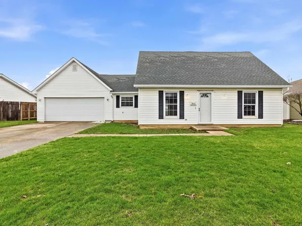 1461 N Manor Dr, Marion, IN 46952