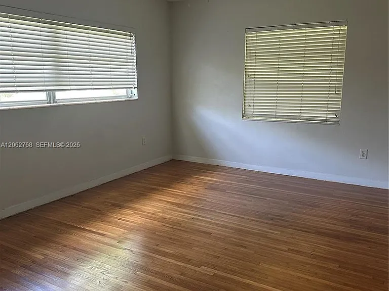 5340 Orduna Dr — Photo 8
