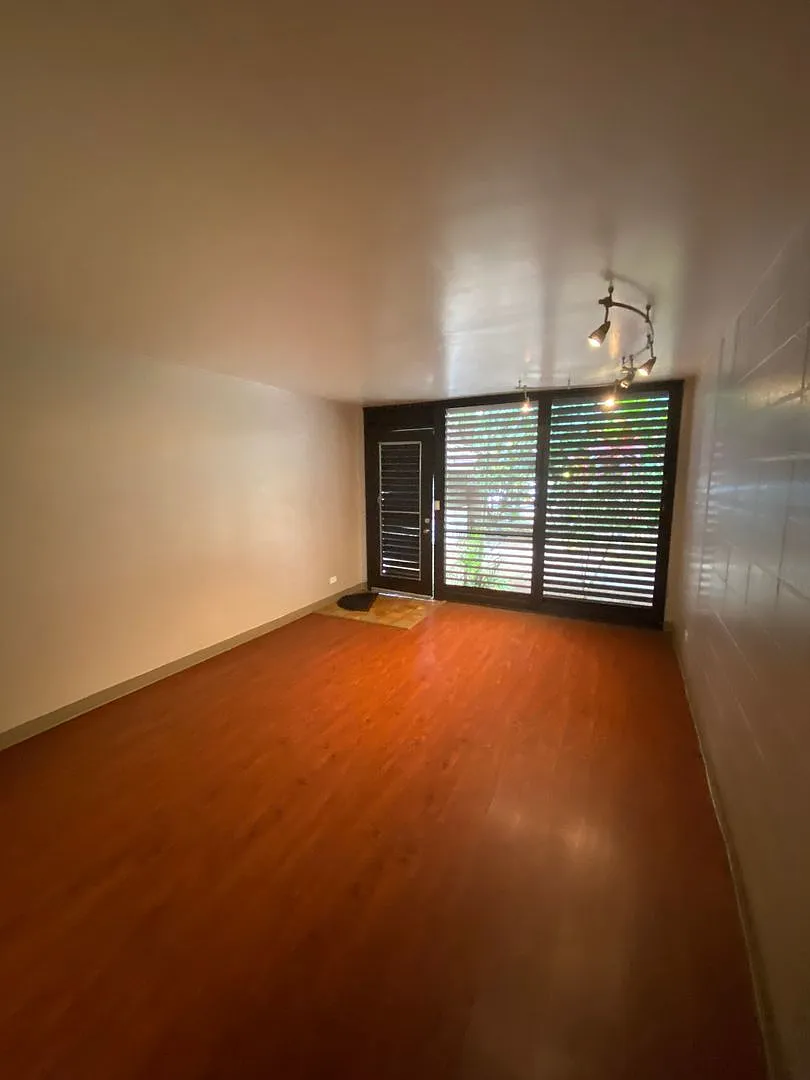 Your 1 Bedroom, 1 Bath, Island Oasis in the Heart of Honolulu — Photo 4