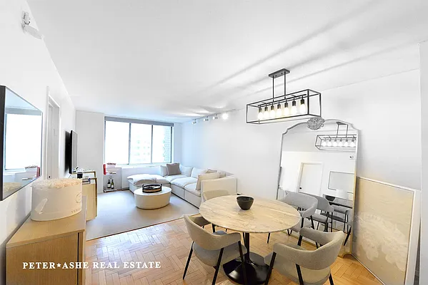Rented by Peter Ashe | media 1