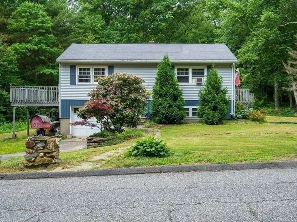 220 Breckenridge St, Palmer, MA 01069