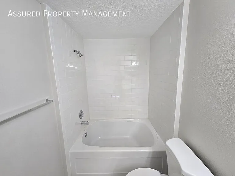5578 Metrowest Blvd #102 — Photo 11