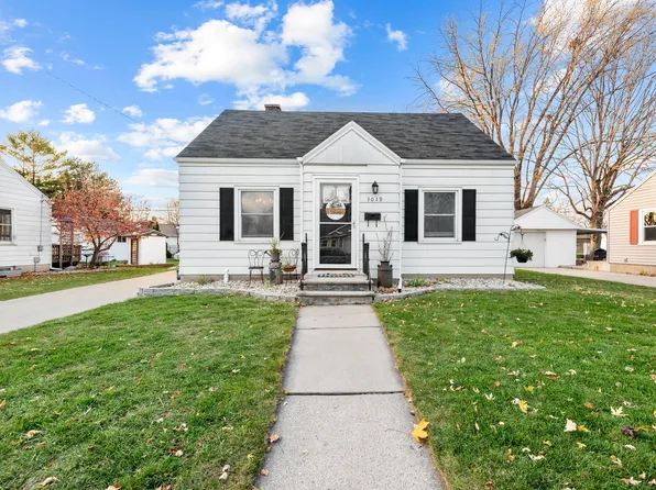 1019 Park St, Green Bay, WI 54303