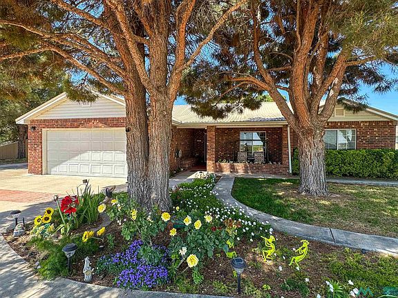 4th image of 4707 Caballero Dr