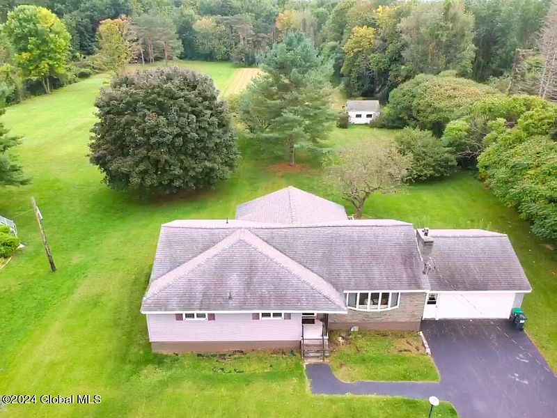 3rd image of 158 Jones Road