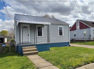 434 20th St, Dunbar, WV 25064