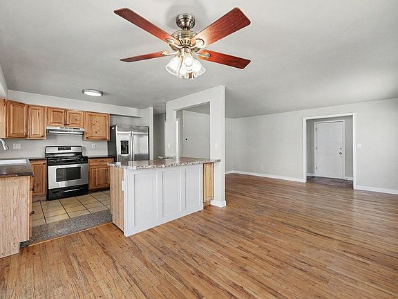 4th image of 1342 Coulter St