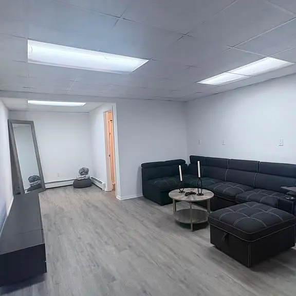 288 S Lenox Ave #1 — Photo 1