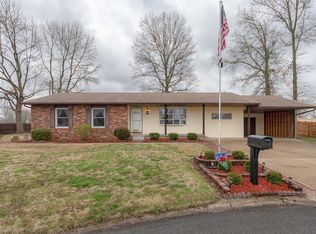 601 John Allen Ct, Marion, IL 62959