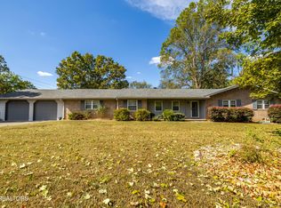 876 W Cunningham St, Alcoa, TN 37701