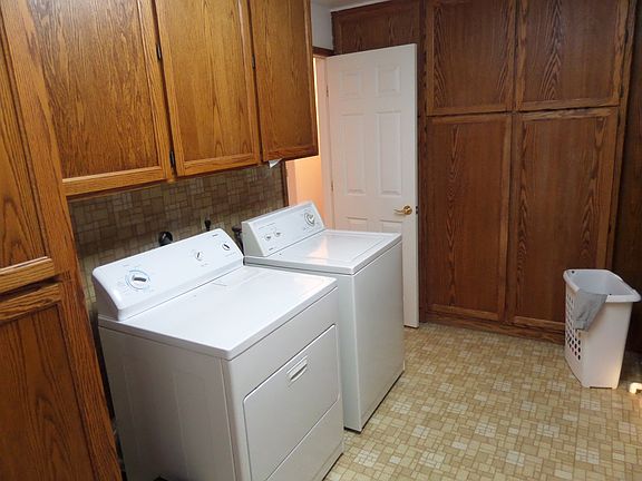 Laundry Room 2