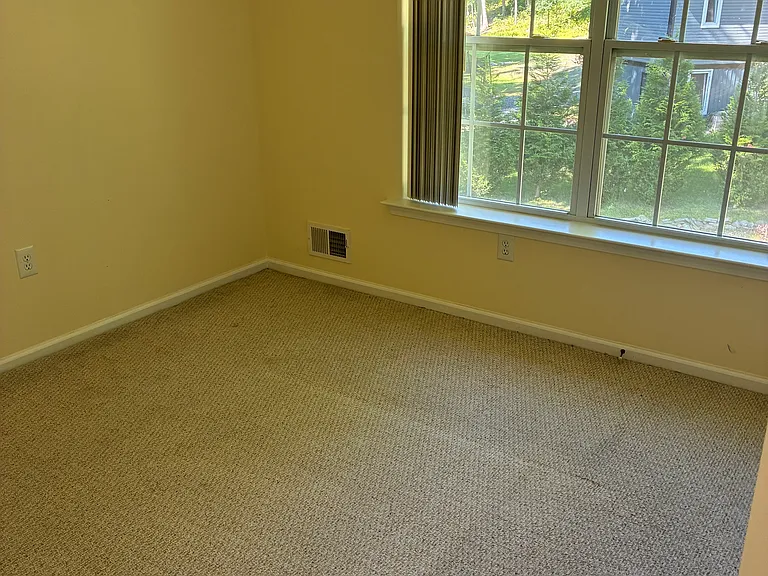 1010 Dorset Dr — Photo 16