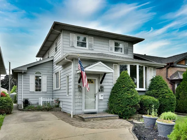 2544 Spruce St, River Grove, IL 60171