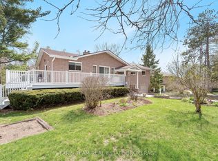 21 Pooles Rd, Springwater, ON L9X0P5