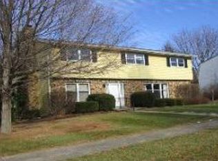 2601 E Round Hill Ln, Bloomington, IN