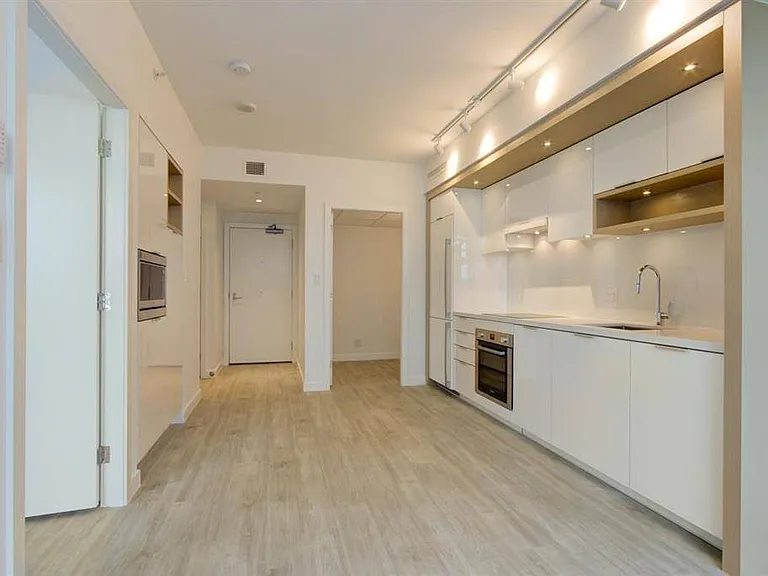 1661 Quebec St #1 — Photo 3