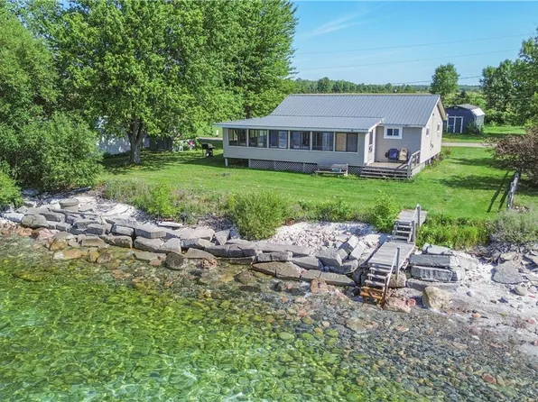 3596 Flanders Rd, Three Mile Bay, NY 13693