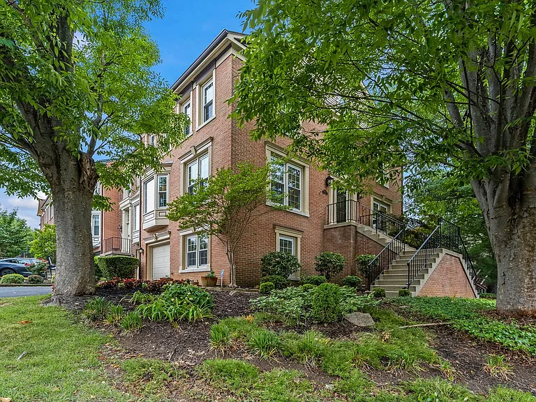 7510 Collins Meade Way — Photo 3