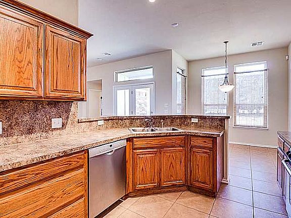 3rd image of 715 Bath Ct