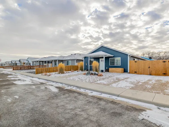 1078 E Adams St, Powell, WY 82435