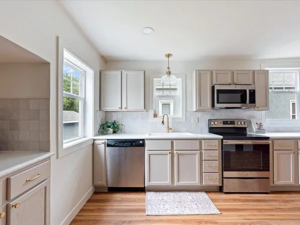 715 2nd Ave NE, Staples, MN 56479