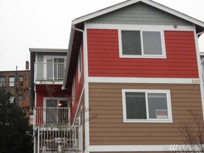 220 Broadway APT 11, Tacoma, WA, 98402