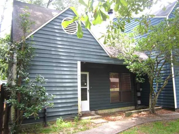 1145 S Jefferson Ave, Covington, LA 70433