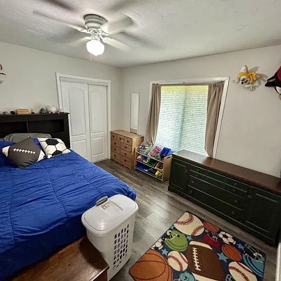 233 Greydene Ave — Photo 12