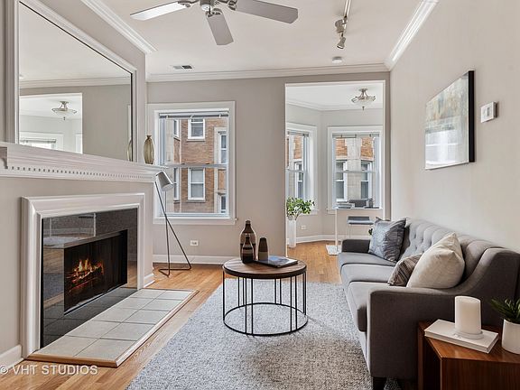 5th image of 881 W Cornelia Ave #2