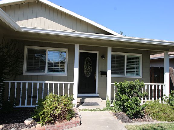 2nd image of 1123 Dover Dr