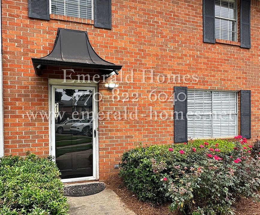 1st image of 217 Northdale Pl