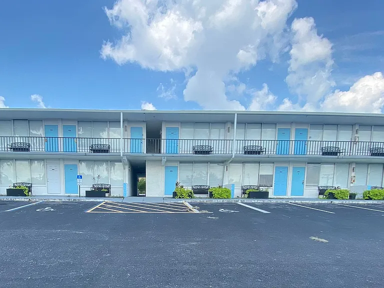 The Flats at Bon Air — Photo 8