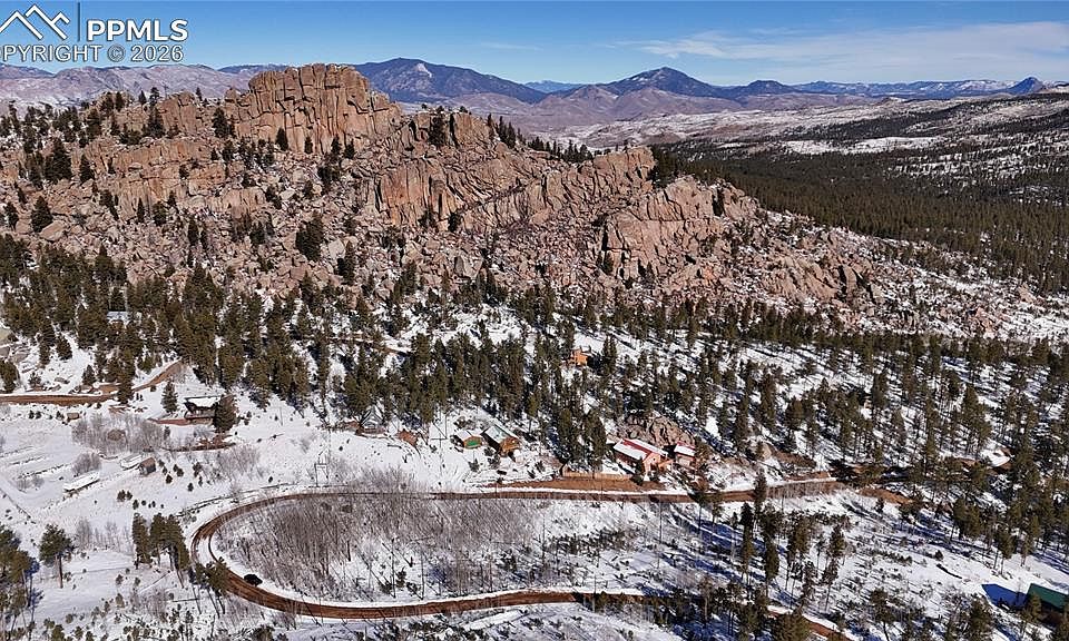 1st image of 572 Overlook Cir