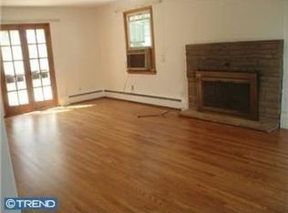 81 Brighten Dr, Hamilton, NJ 08619