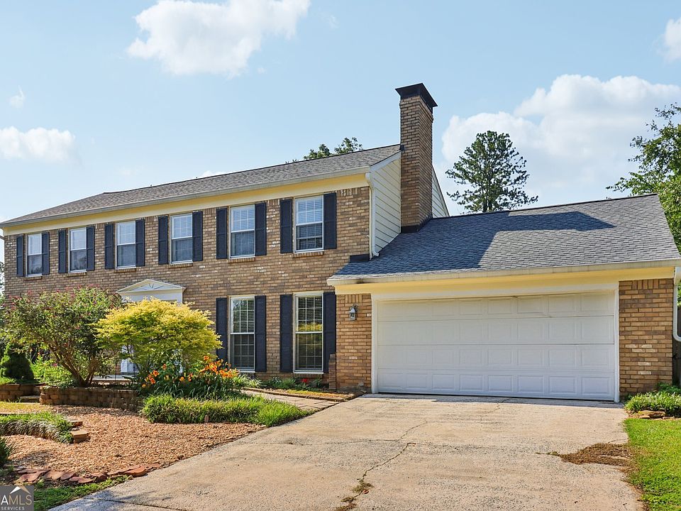 1st image of 3734 Fox Hills Dr SE