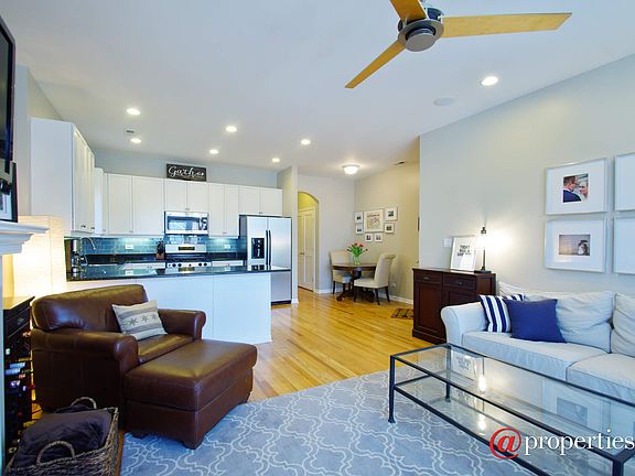 Kitchen / Living Room