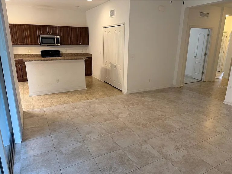 11858 Forest Park Cir — Photo 13