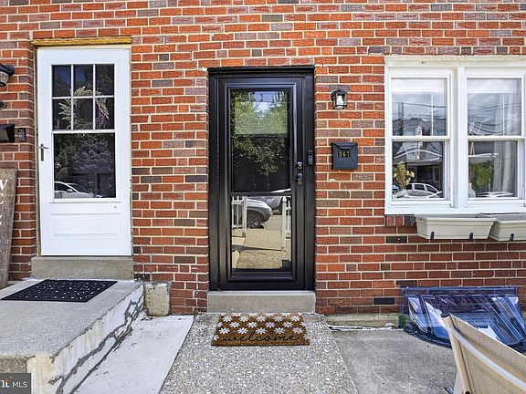 2nd image of 367 Conarroe St