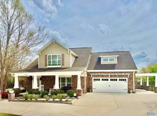 908 Rhodes St NW, Hartselle, AL 35640