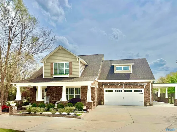 908 Rhodes St NW, Hartselle, AL 35640