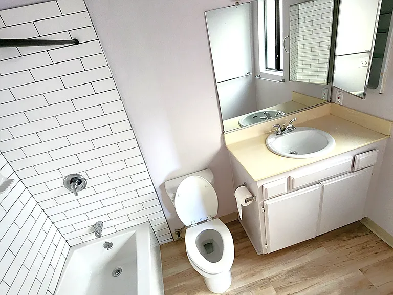 2572 S Centinela Ave #7 — Photo 6
