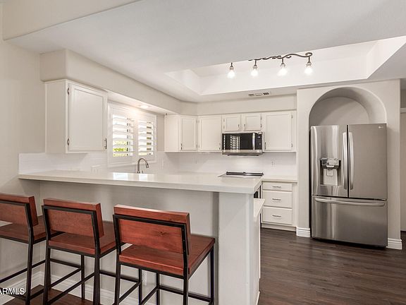 4th image of 4809 E HAZEL Drive #1