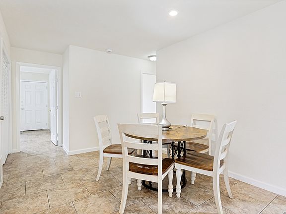 5th image of 603 OAK PARK DR #603
