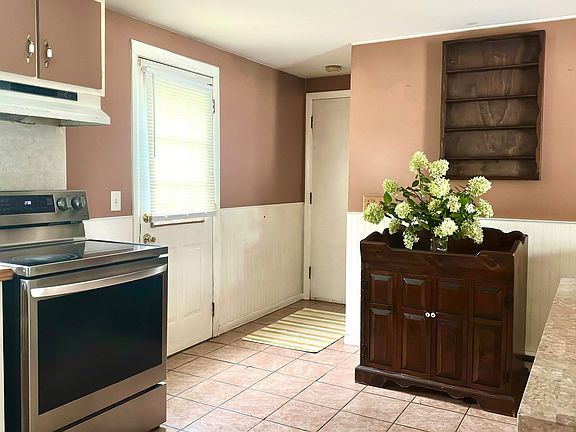 4th image of 47 Thyme Ln