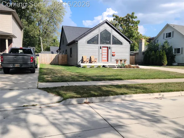 26514 Barrington St, Madison Heights, MI 48071