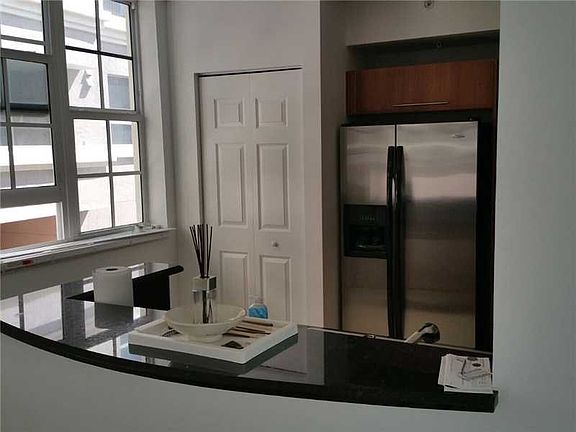 4th image of 3232 SW 22nd St APT 113