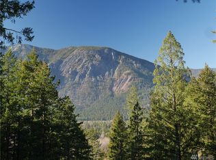 39 Bitterbrush Rd, Winthrop, WA 98862