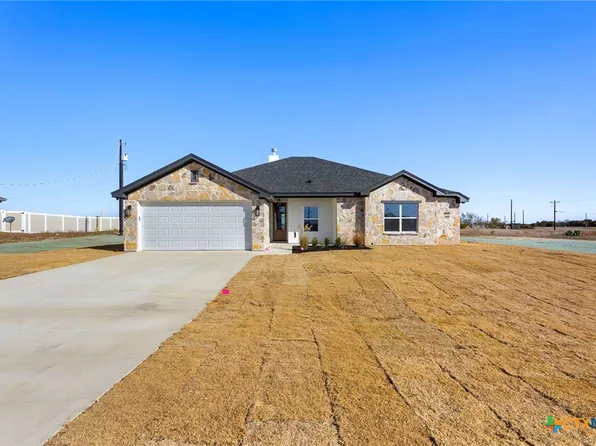 100 Hillside Dr, Lampasas, TX 76550